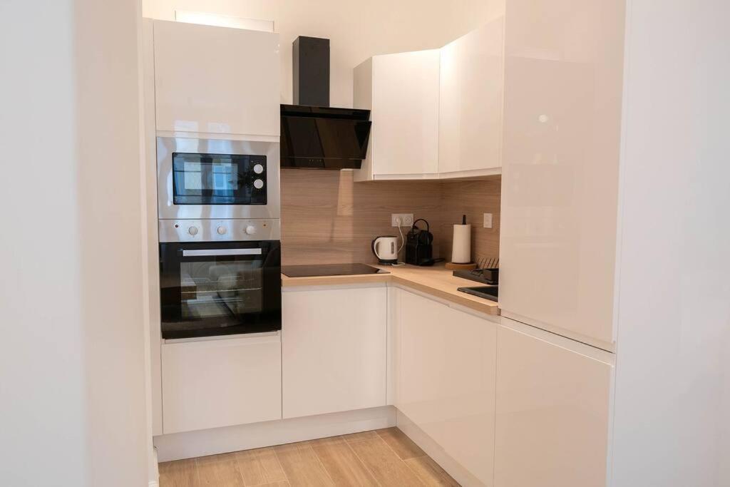Elegant 3p Idealement Situe Au Coeur De Apartment Nizza