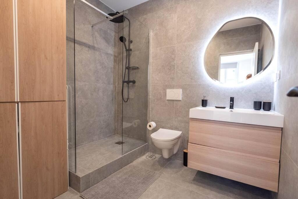 Elegant 3p Idealement Situe Au Coeur De Appartamento Nizza