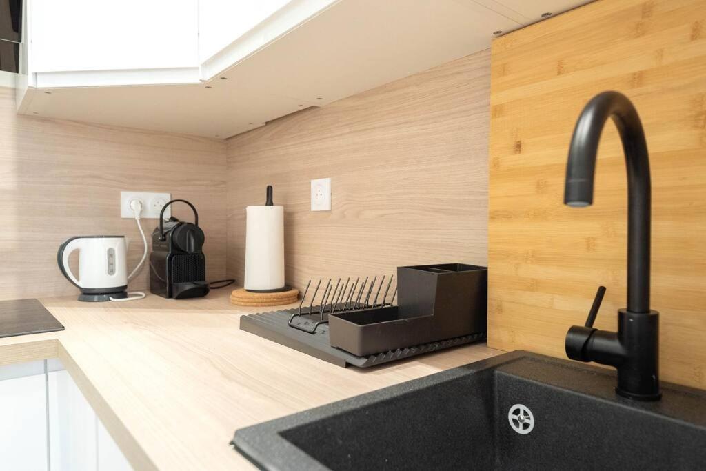 Elegant 3p Idealement Situe Au Coeur De Appartamento